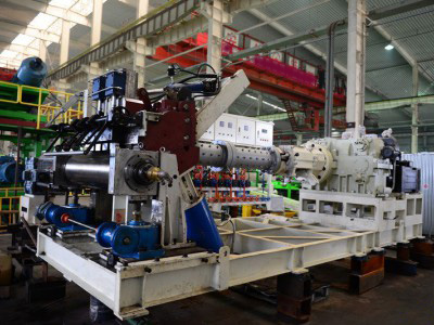 Single-Roll Extruder Production Line